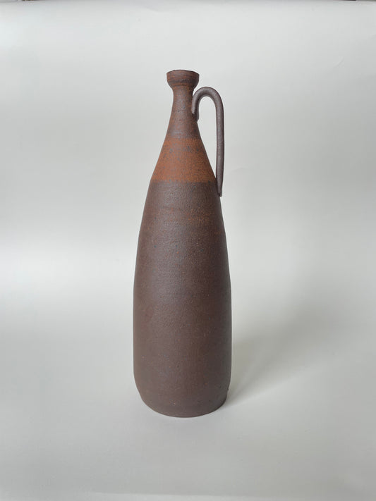 Bottle with handle